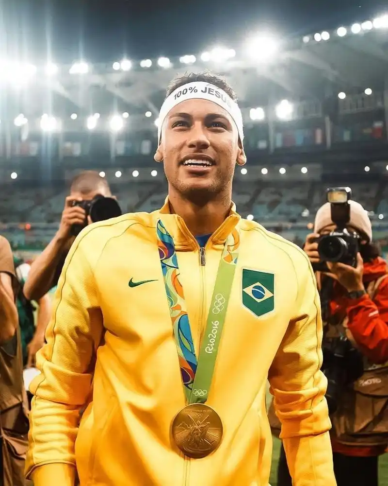 持和清晰的 持和清晰的