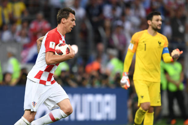 共同奋力的 共同奋力的